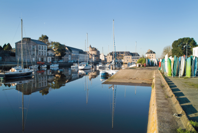 La conciergerie hoomy sur l'Ile Tudy intervient à Pont l'Abbé